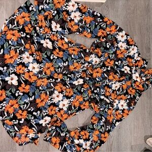 Floral Long Sleeve dress open back